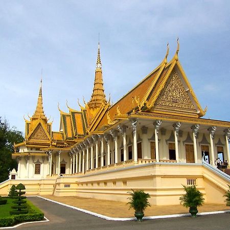 Riverview Cambodia Boutique Hotel Phnom Penh Esterno foto