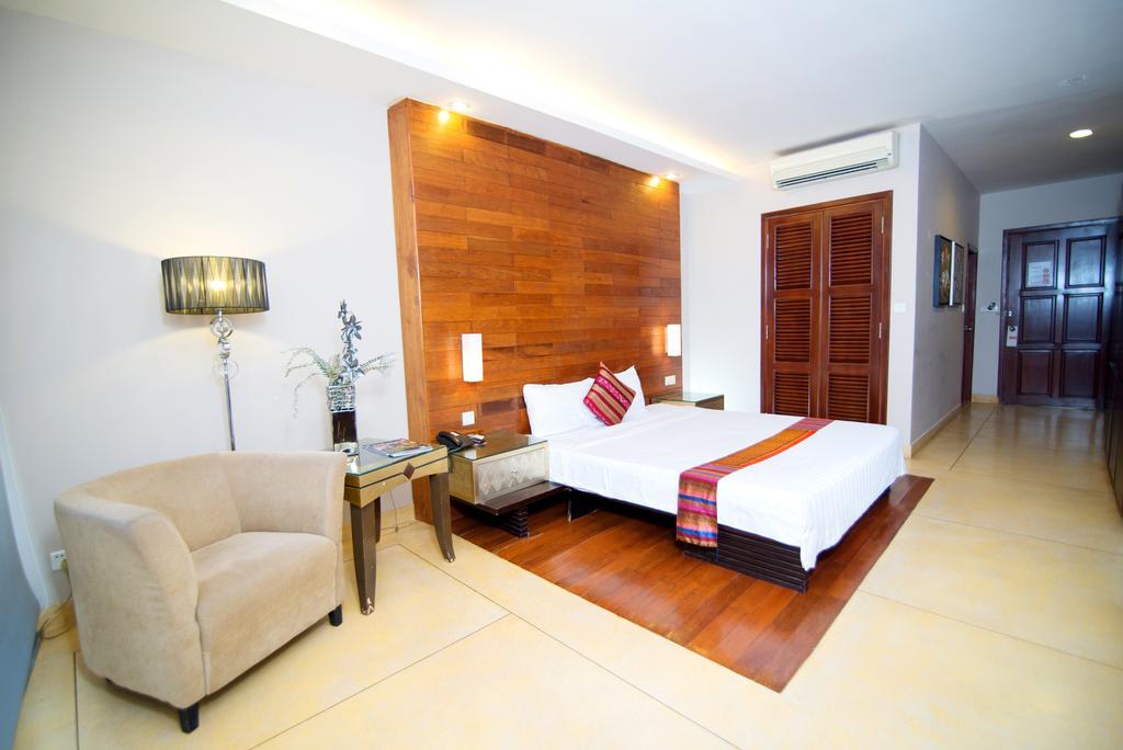Riverview Cambodia Boutique Hotel Phnom Penh Esterno foto