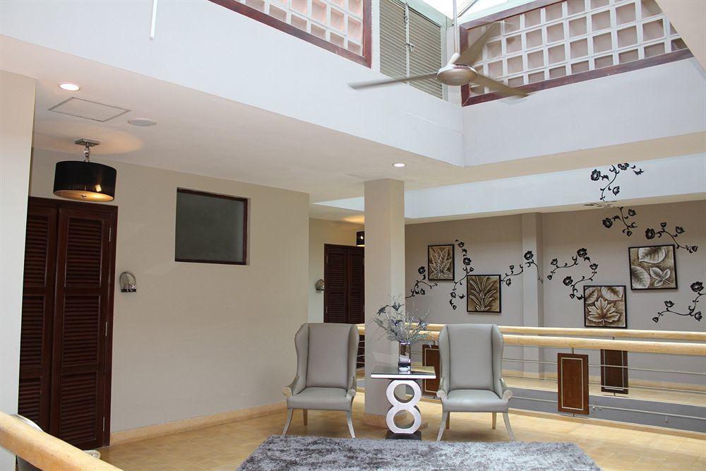 Riverview Cambodia Boutique Hotel Phnom Penh Esterno foto