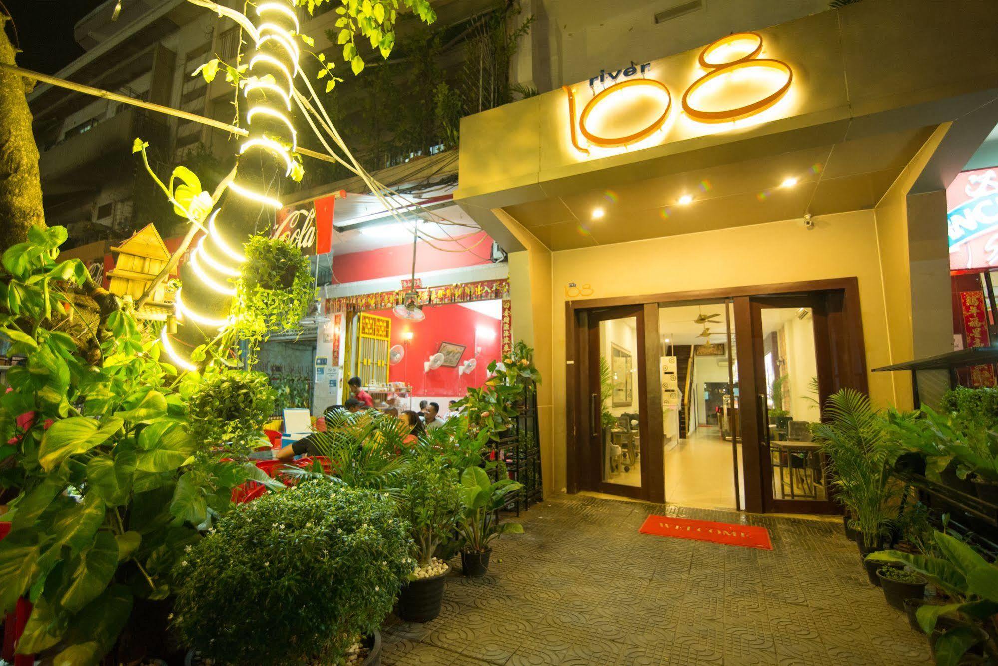 Riverview Cambodia Boutique Hotel Phnom Penh Esterno foto