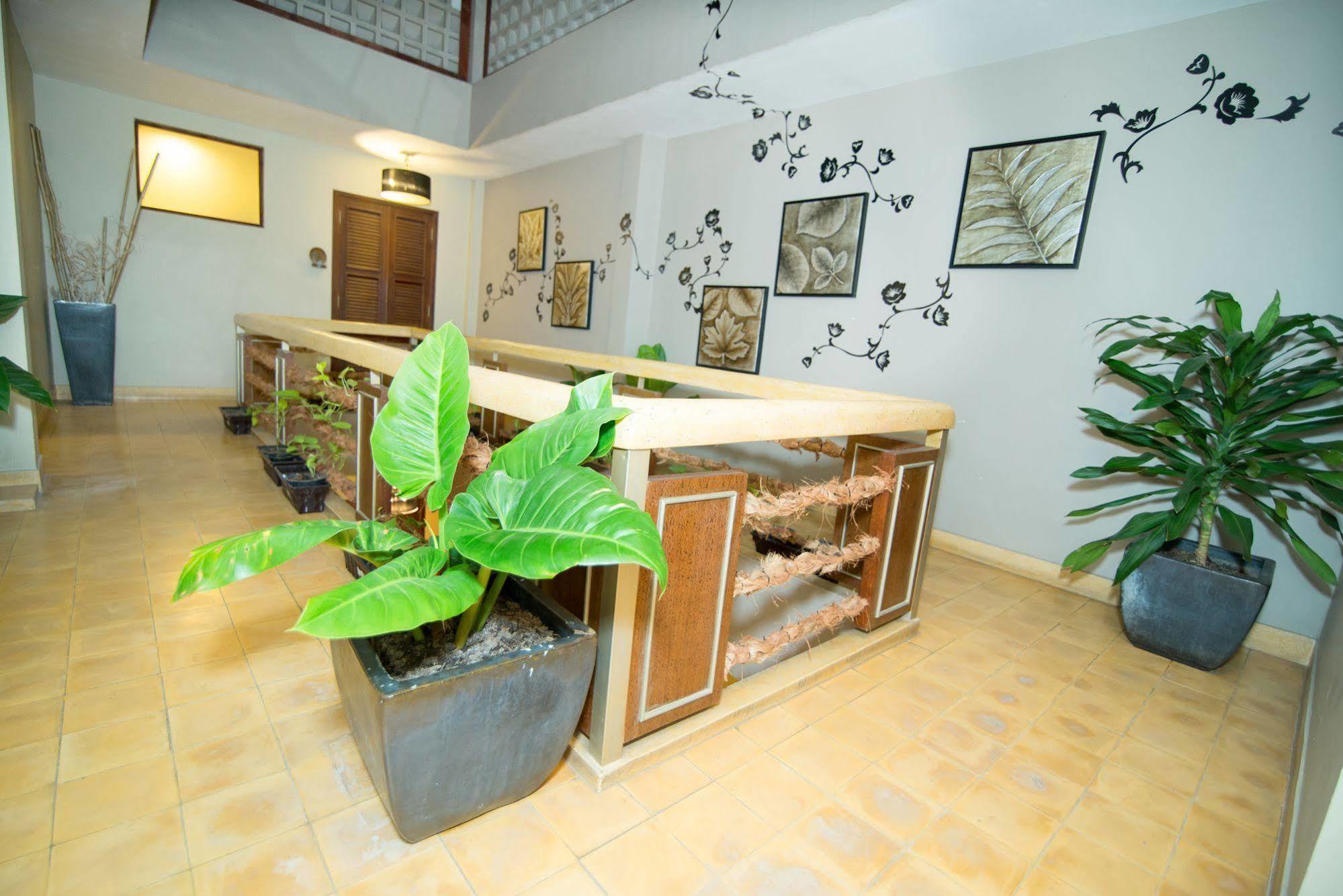 Riverview Cambodia Boutique Hotel Phnom Penh Esterno foto