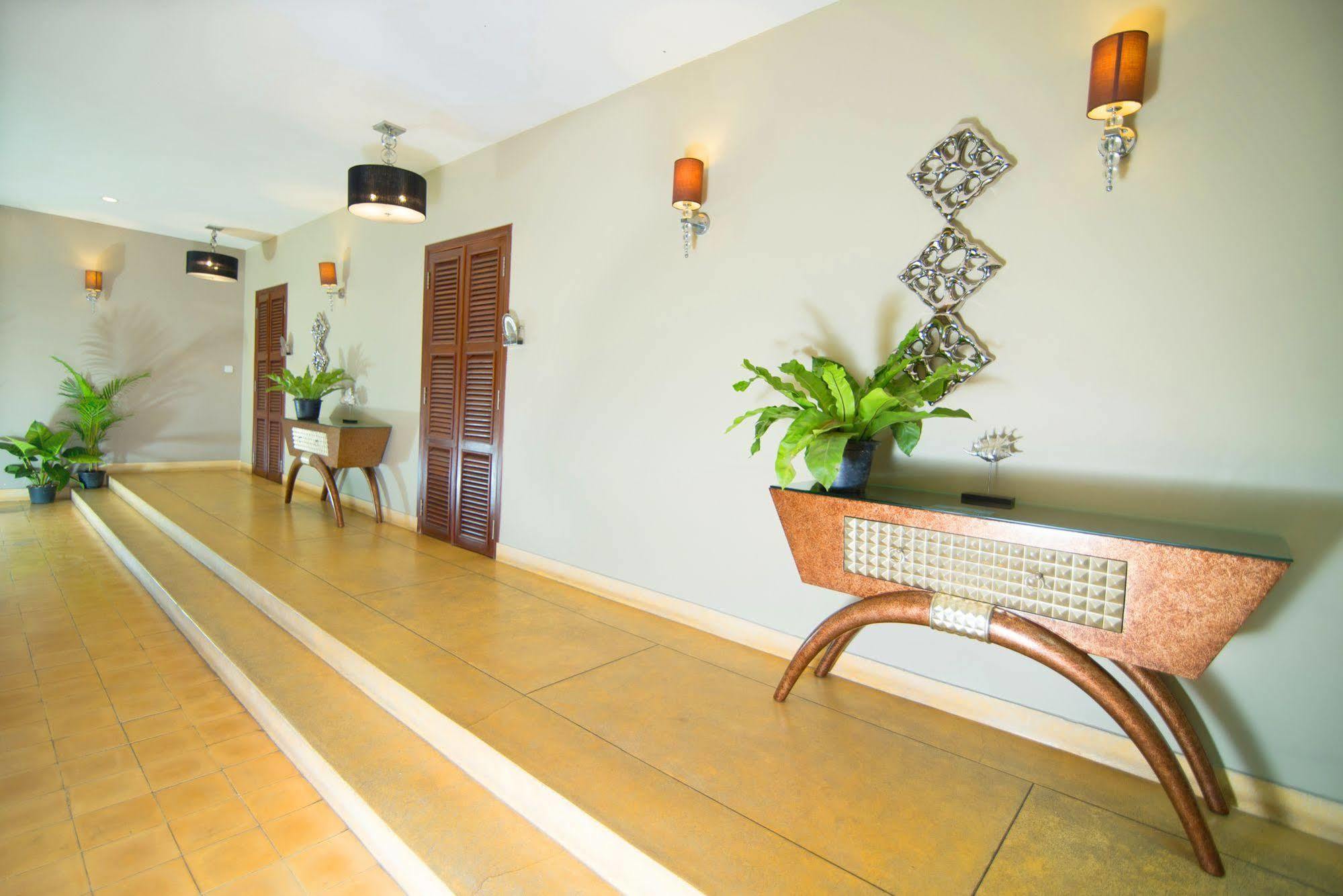 Riverview Cambodia Boutique Hotel Phnom Penh Esterno foto